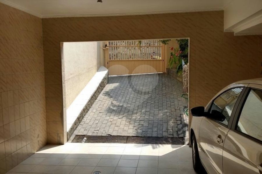 Sobrado à venda com 3 quartos, sendo 1 suíte, em Tremembé, São Paulo, SP