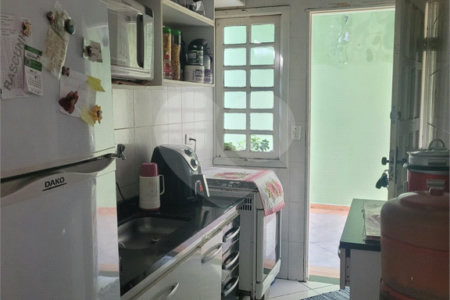 Casa de Vila à venda com 1 suíte em Vila Áurea, Poá, SP