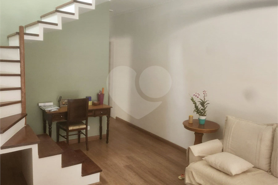 Sobrado à venda com 4 quartos, sendo 1 suíte, em Tremembé, São Paulo, SP