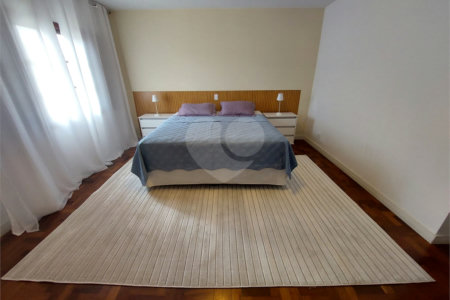 Sobrado à venda com 3 quartos, sendo 1 suíte, em Assunção, São Bernardo do Campo, SP