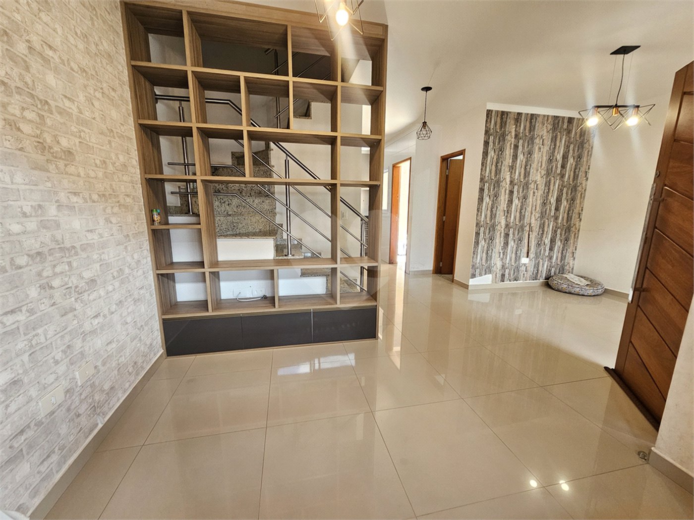 Sobrado à venda com 3 quartos, sendo 1 suíte,  em Vila Nivi, São Paulo, SP