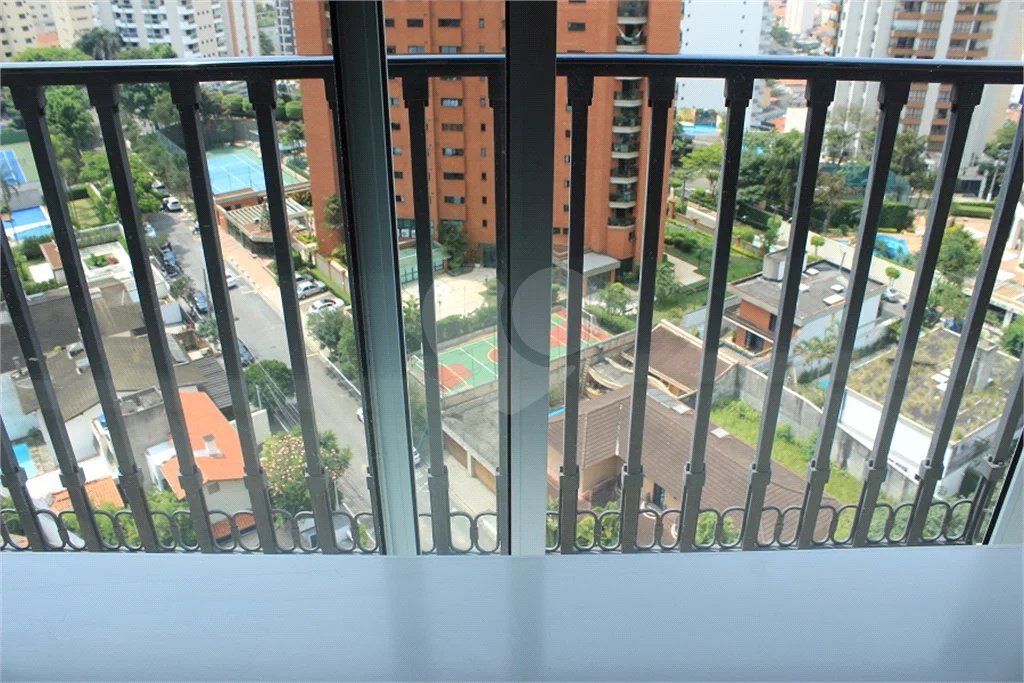 Apartamento na Vila Mariana com 5 dormitórios 04 suítes à venda