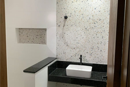Casa à venda com 3 quartos, sendo 2 suítes,  em Vila Francisco Matarazzo, Santo André, SP