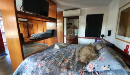 Casa Térrea à venda com 5 quartos, sendo 1 suíte,  em Chácara Flora Araraquara, Araraquara, SP