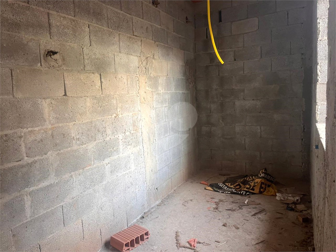 Casa à venda com 3 quartos, sendo 2 suítes, em Vila Suissa, Mogi das Cruzes, SP