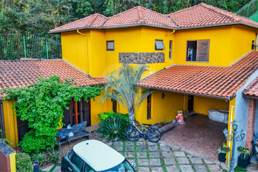 Casa à venda ou para alugar com 4 quartos, sendo 3 suítes,  no condomínio Da Serra, São Paulo - SP