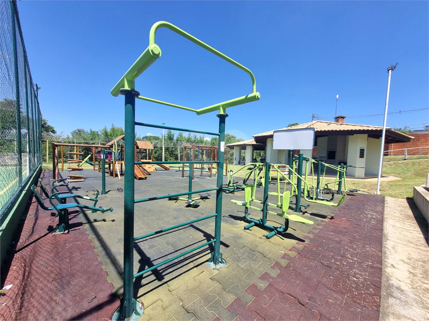 Terreno à venda no condomínio Horto Florestal Villagio, Sorocaba - SP