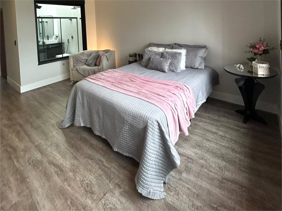 Casa para alugar com 3 suítes no condomínio Residencial Castanheira, Sorocaba - SP