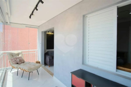 Apartamento à venda com 3 quartos, sendo 1 suíte,  em Vila Matilde, São Paulo, SP