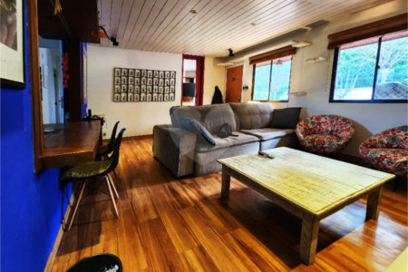 Casa à venda com 4 quartos, sendo 2 suítes,  no condomínio Vila Nova de Gaia, São Paulo - SP