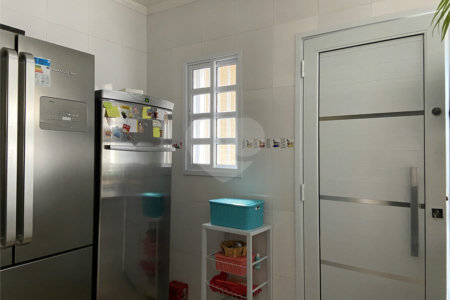 Sobrado à venda com 3 quartos em Vila Paulicéia, São Paulo, SP