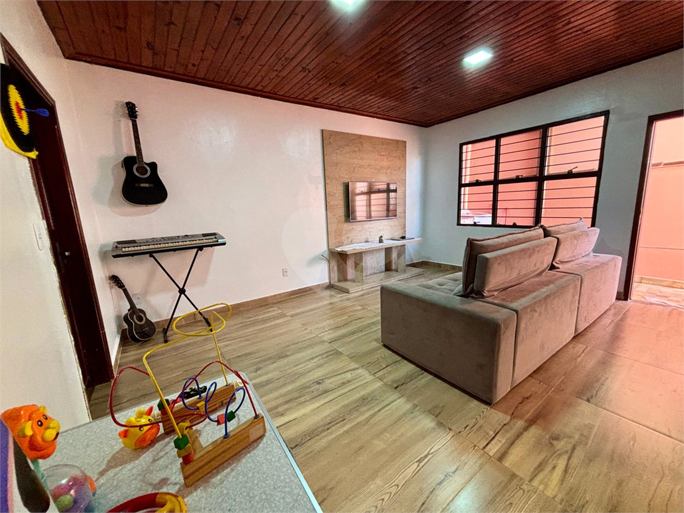 Casa à venda ou para alugar com 3 quartos, sendo 1 suíte, em Jardim Monte Santo, Itapetininga, SP