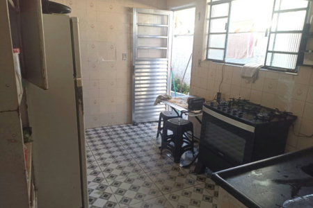 Casa com 2 dormitórios à venda, 244 m² por R$ 460.000,00 - Parque Bitaru - São Vicente/SP
