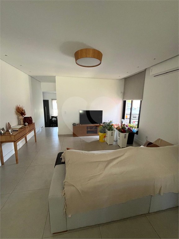 Casa à venda com 3 suítes no condomínio Vila Hipica Ii, Vinhedo - SP