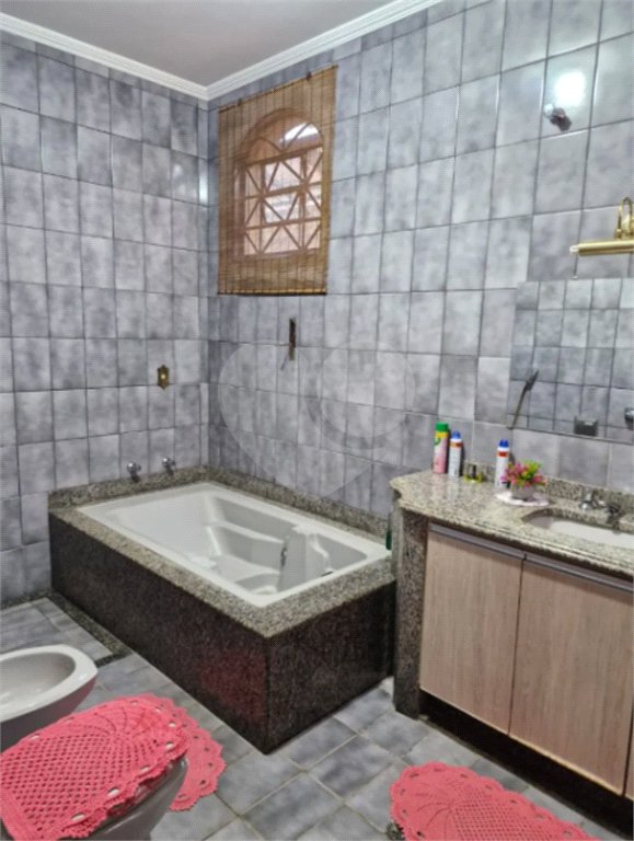Casa à venda com 3 quartos, sendo 2 suítes, em Parque Residencial Cidade Universitária, Ribeirão Preto, SP