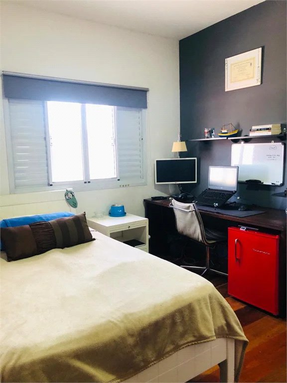 Casa Térrea à venda com 3 quartos, sendo 1 suíte, em Jardim Londrina, São Paulo, SP
