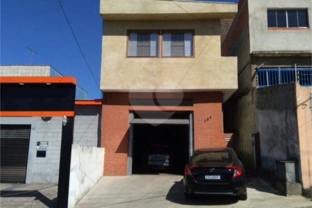Casa à venda com 4 quartos em Vila Nossa Senhora de Fátima, Guarulhos, SP
