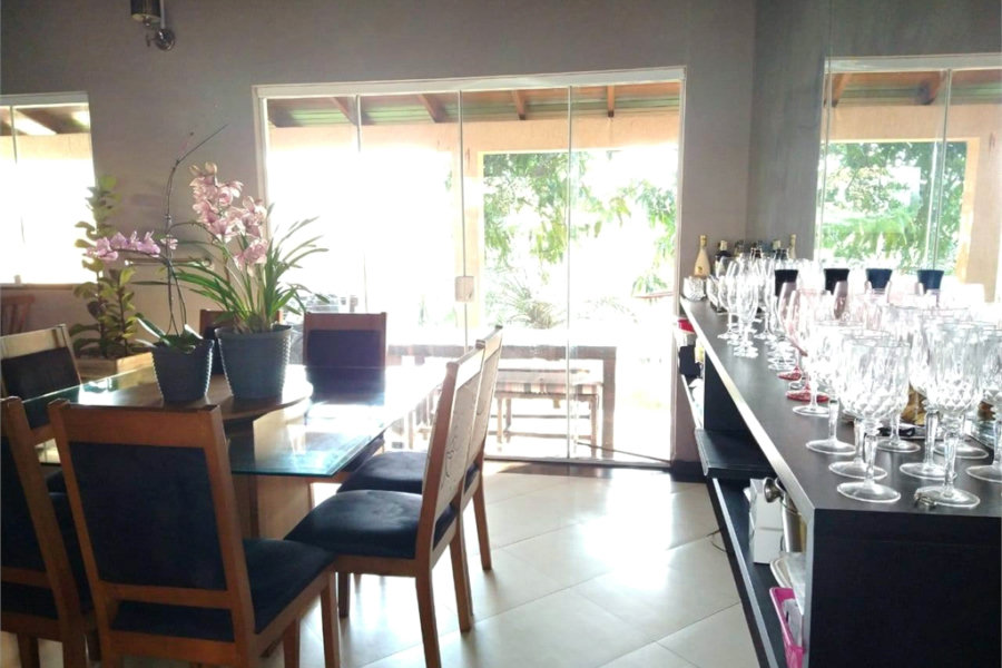 Casa à venda com 8 quartos, sendo 4 suítes, em Santa Inês, Mairiporã, SP