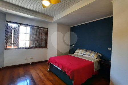 Casa de Vila à venda com 4 quartos, sendo 2 suítes, em Granja Julieta, São Paulo, SP