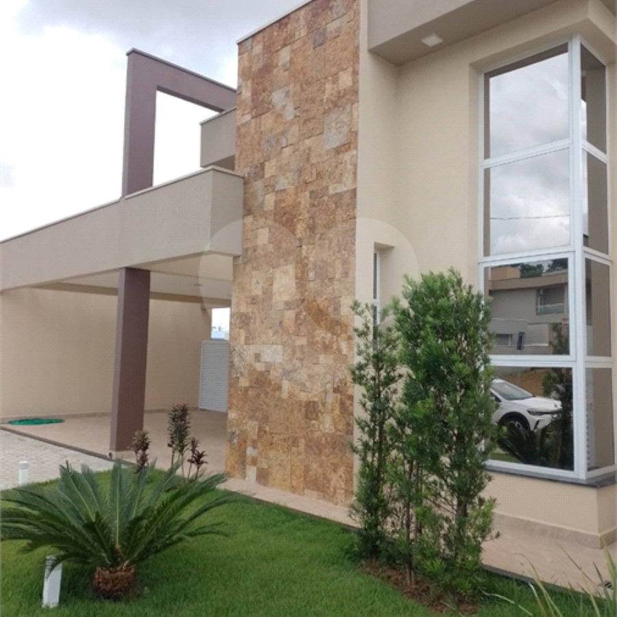 Casa à venda com 3 suítes no condomínio Lagos D'icaraí, Salto - SP
