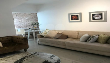 Sobrado à venda com 3 quartos, sendo 1 suíte,  em Santa Teresinha, São Paulo, SP