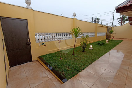 Casa à venda com 4 quartos, sendo 3 suítes,  no Centro, Itapetininga, SP