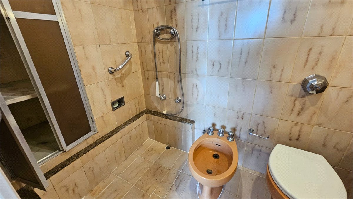 Apartamento à venda com 3 quartos, sendo 1 suíte, em Leblon, Rio de Janeiro, RJ