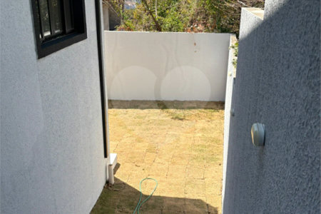 Sobrado à venda com 3 suítes em Jardim Maristela, Atibaia, SP