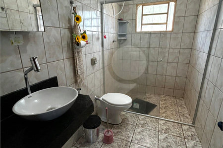 Chácara à venda com 3 quartos, sendo 1 suíte, no Centro, Três Lagoas, MS