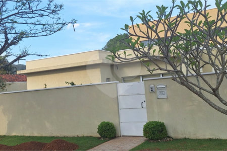 Casa à venda com 3 suítes em Condomínio Flamboyant-b, Atibaia, SP