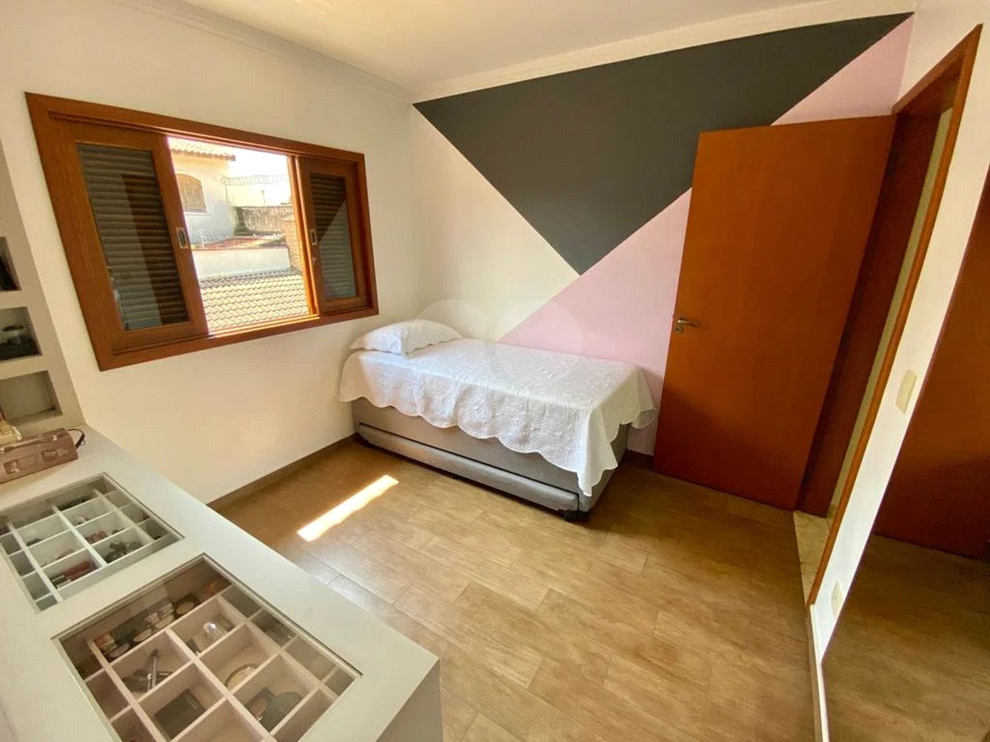 Sobrado 293 mt - 03 suites 2 closed, Sala esposa , sala Tv 5 wcs -