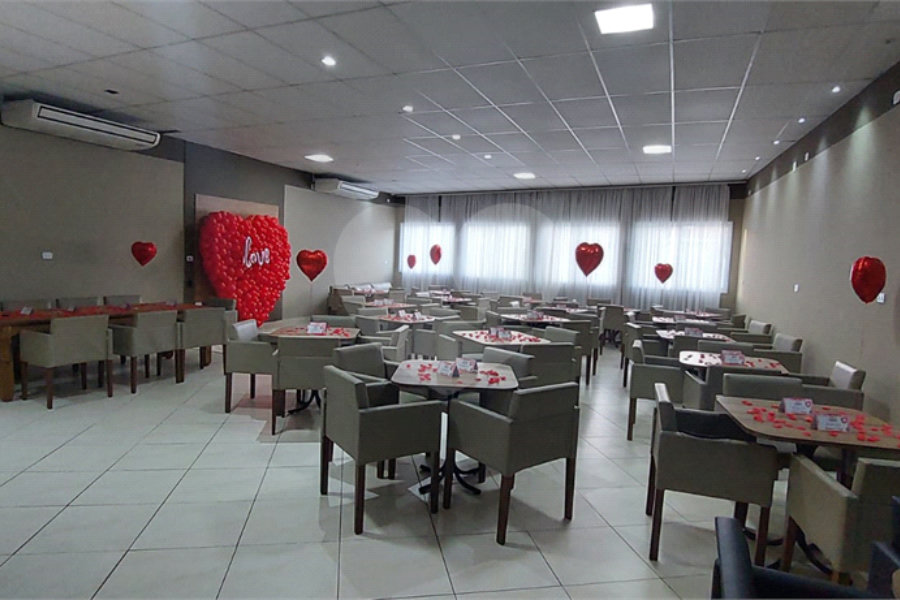 Casa à venda com 3 quartos, sendo 1 suíte,  no condomínio Forest Hills, Guarulhos - SP