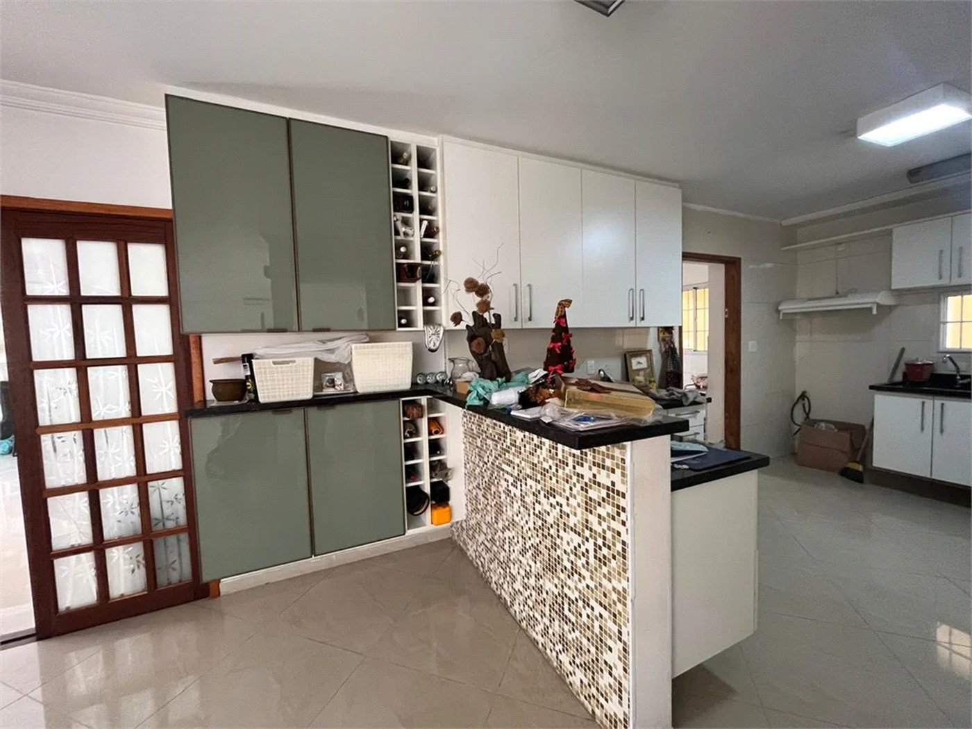 Sobrado à venda com 4 quartos, sendo 1 suíte, em Vila Cordeiro, São Paulo, SP