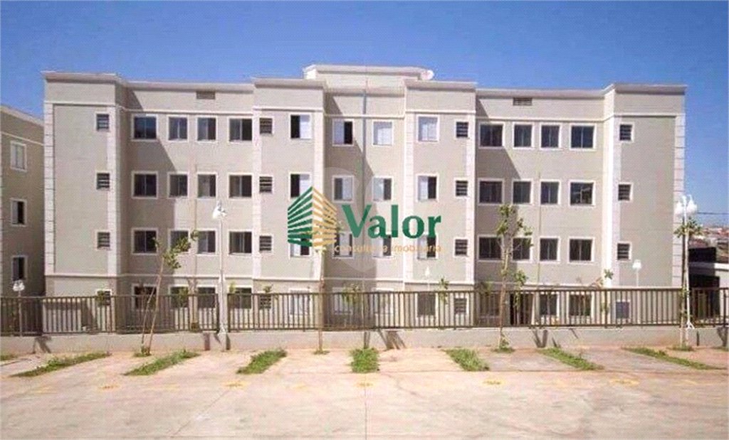 Apartamento no Condomínio Monte Vernon