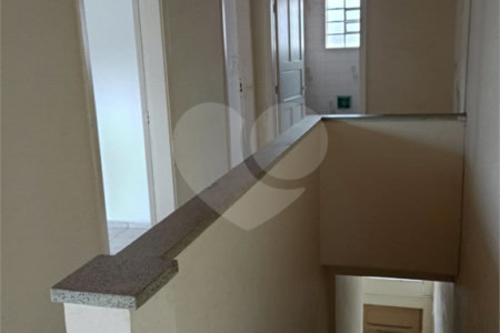 PREDIO COM 2 CASAS NO SACOMÃ