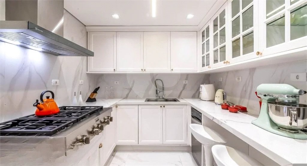 Apartamento à Venda - Santa Cecília, 3 Quartos, 160m2 Este espaçoso apartamento de 162 m² oferece uma combinação perfeita de conforto e localização privilegiada!!