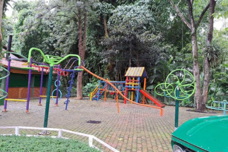 Sobrado à venda com 3 quartos, sendo 1 suíte, no Condomínio Jardim Olympia próximo ao Shopping Raposo