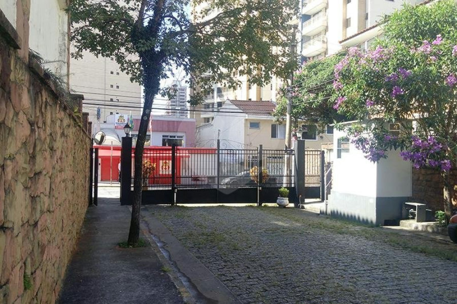 Casa à venda com 5 quartos, sendo 2 suítes, em Santana, São Paulo, SP