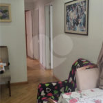 Apartamento à venda com 3 quartos, sendo 1 suíte,  em Campo Grande, São Paulo, SP