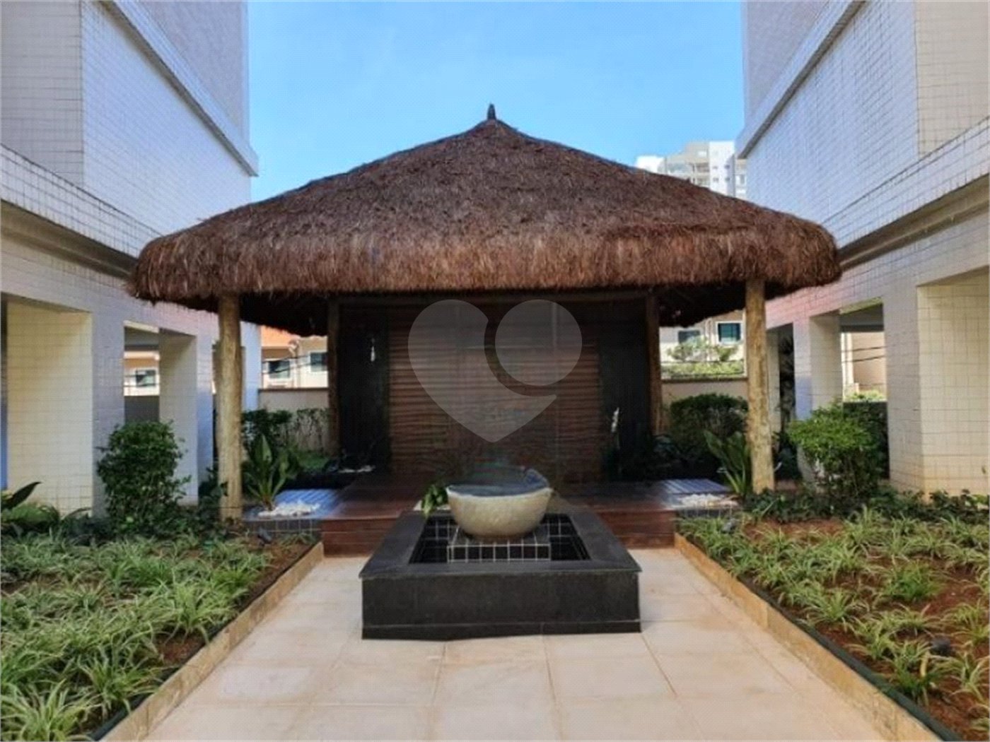 Apartamento à venda com 3 quartos, sendo 1 suíte,  em Cidade São Francisco, São Paulo, SP