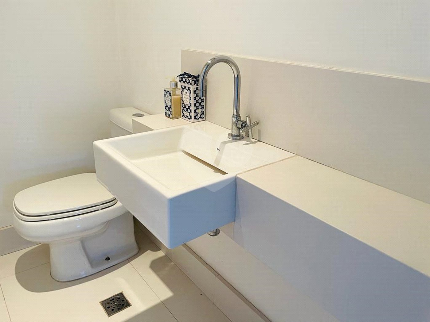 Apartamento à venda ou para alugar com 2 quartos, sendo 1 suíte, em Parque do Morumbi, São Paulo, SP