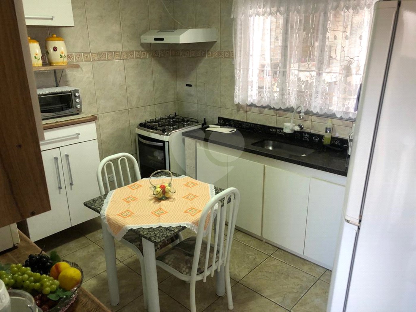 Casa à venda com 3 quartos, sendo 2 suítes,  em Jardim do Lago, Atibaia, SP