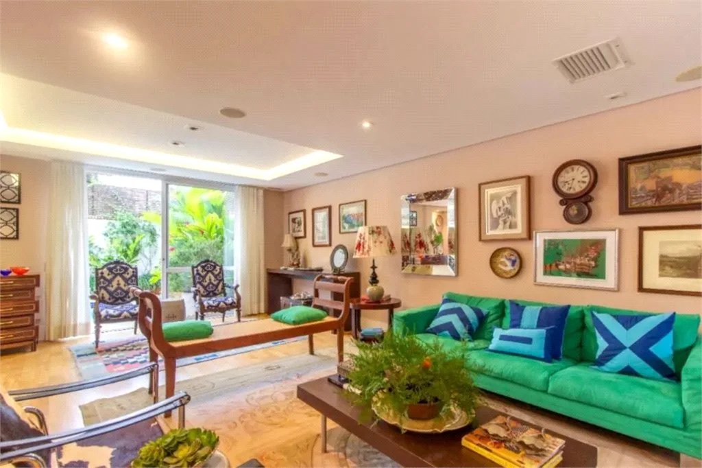 Casa à venda ou para alugar com 4 suítes no condomínio Araucárias, São Paulo - SP
