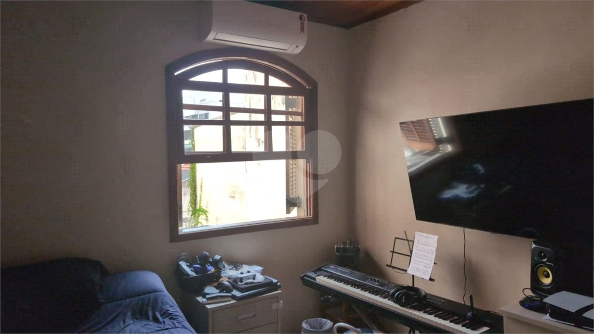 Casa à venda com 3 quartos, sendo 1 suíte,  em Vila Pompéia, São Paulo, SP