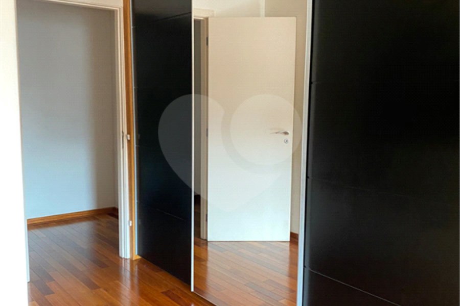 Casa à venda com 4 suítes no condomínio Maison Montparnasse, São Paulo - SP