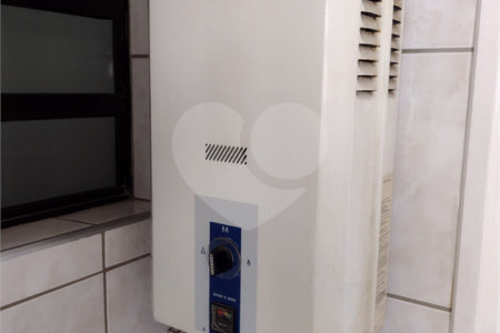 Apartamento à venda com 3 quartos, sendo 1 suíte, em Vila Oliveira, Mogi das Cruzes, SP