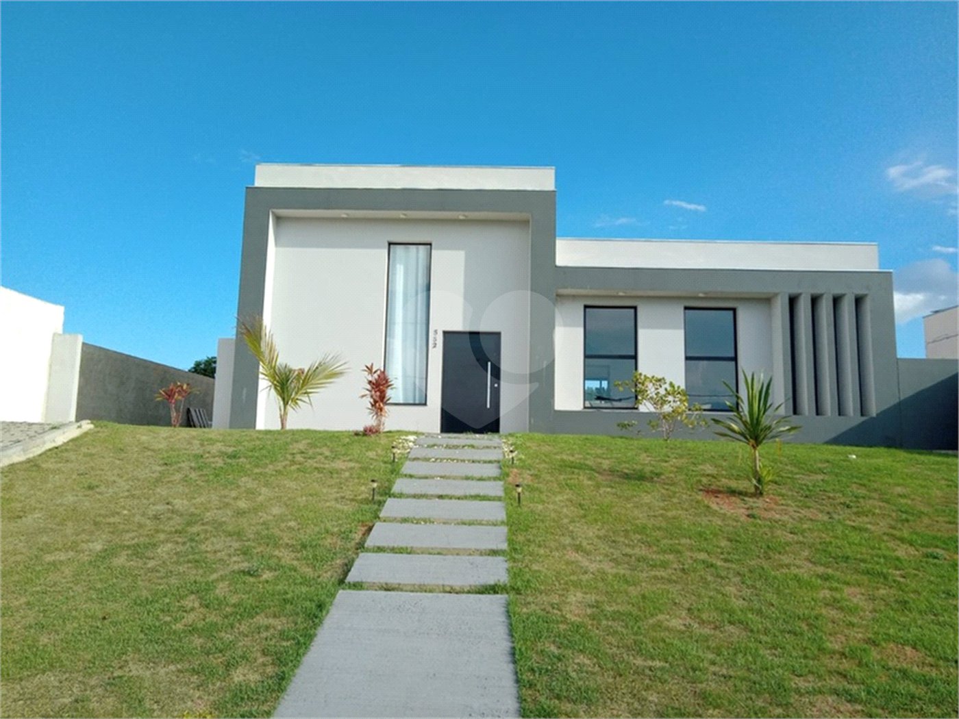 Casa à venda com 3 quartos, sendo 1 suíte, no condomínio Village Ipanema Ii, Araçoiaba da Serra - SP