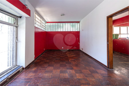 Casa Térrea à venda com 4 quartos, sendo 1 suíte,  em Brooklin Velho, São Paulo, SP