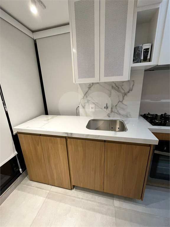 Apartamento à venda com 3 quartos, sendo 1 suíte, em Indianópolis, São Paulo, SP