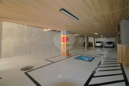 Apartamento à venda com 2 suítes em Moema, São Paulo, SP